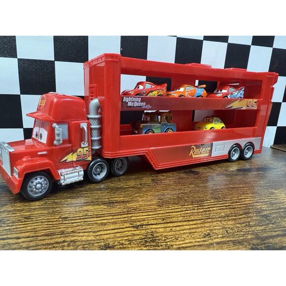 Disney Pixar Cars Mack Hauler Truck Storage Case For Mini Racers Plus 5 Mini Car - Picture 2 of 15